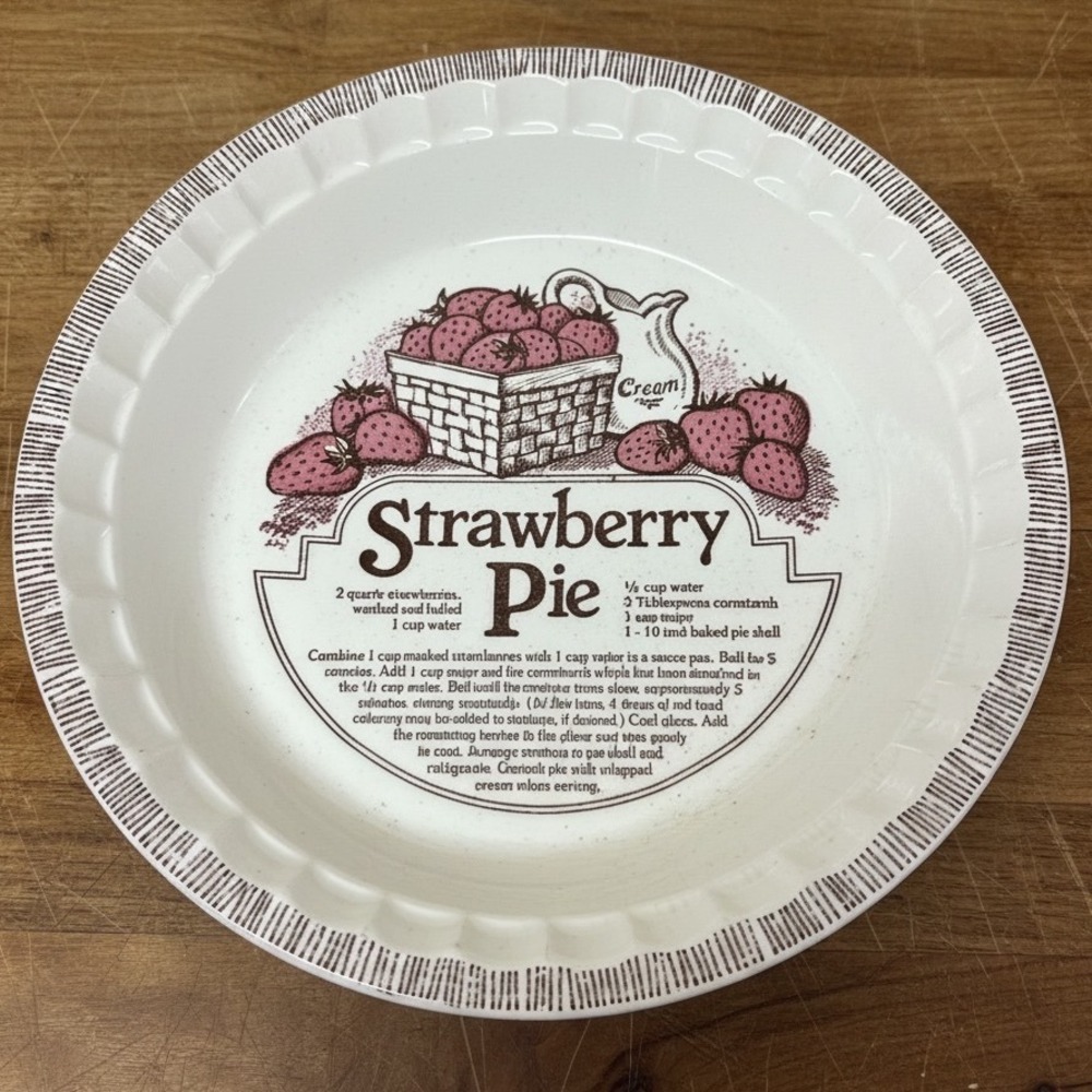 Royal China Jeannette Strawberry Pie Recipe Plate Vintage 10.75 Inch USA Made
